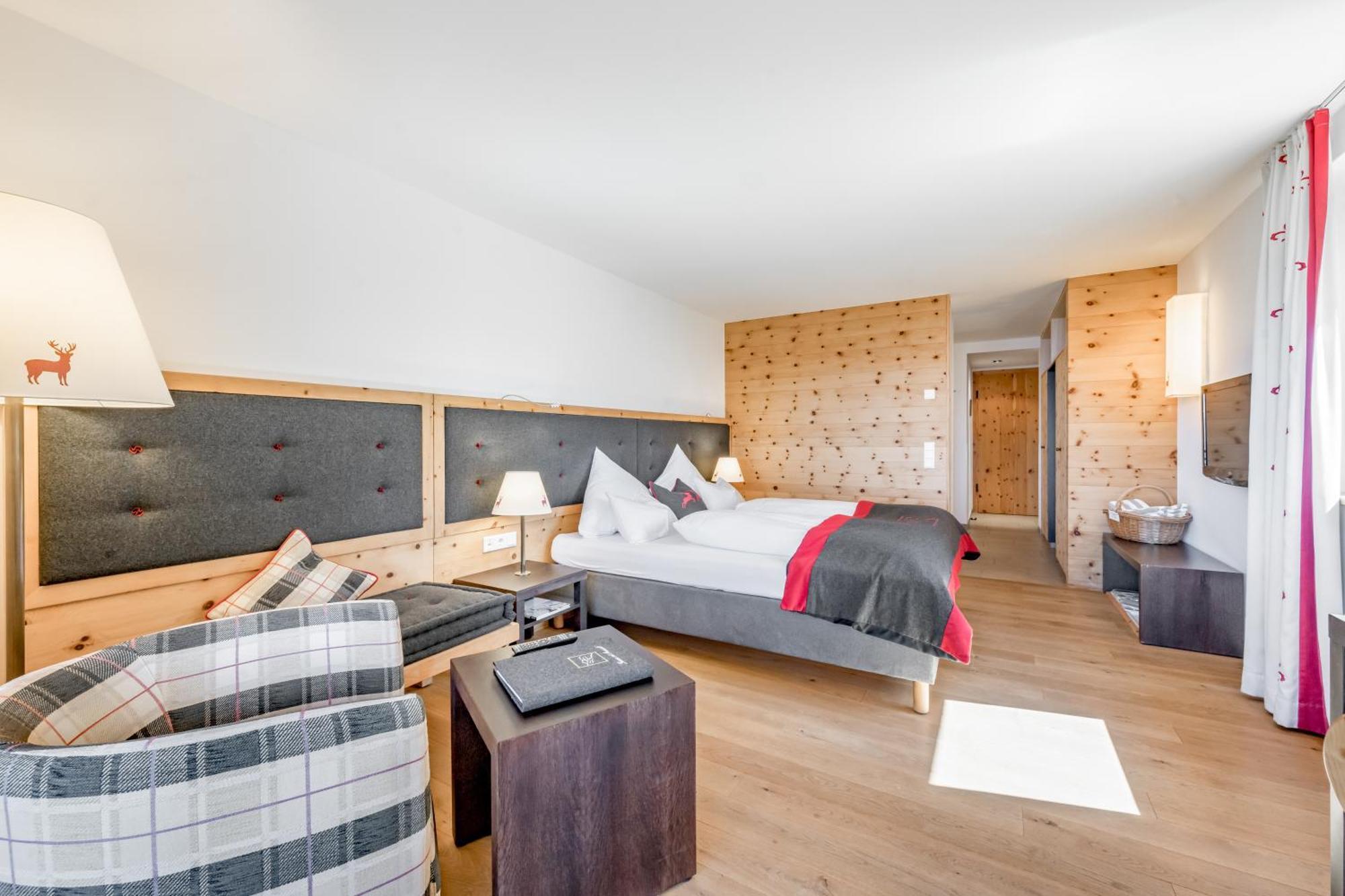 Inntaler Hof Seefeld in Tirol Exterior photo